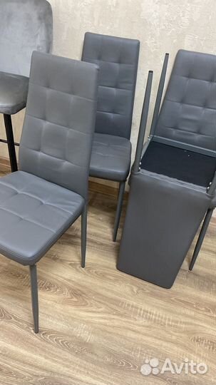 Стулья комплект новые