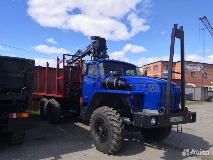 Урал 4320-0911-40 с КМУ, 2005