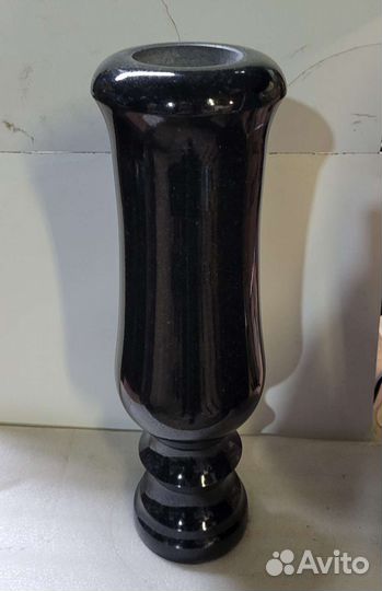 Вазы гранитные для цветов