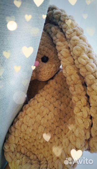 Зайчик вязаный ручной работы