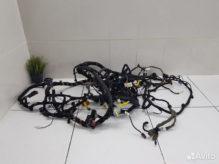 Электропроводка салонная (Geely Coolray)