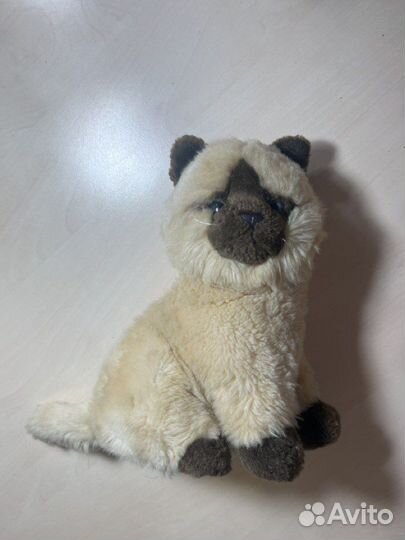 Игрушечный кот