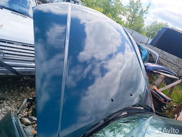 Капот Mazda 323 fBJ 2003 г