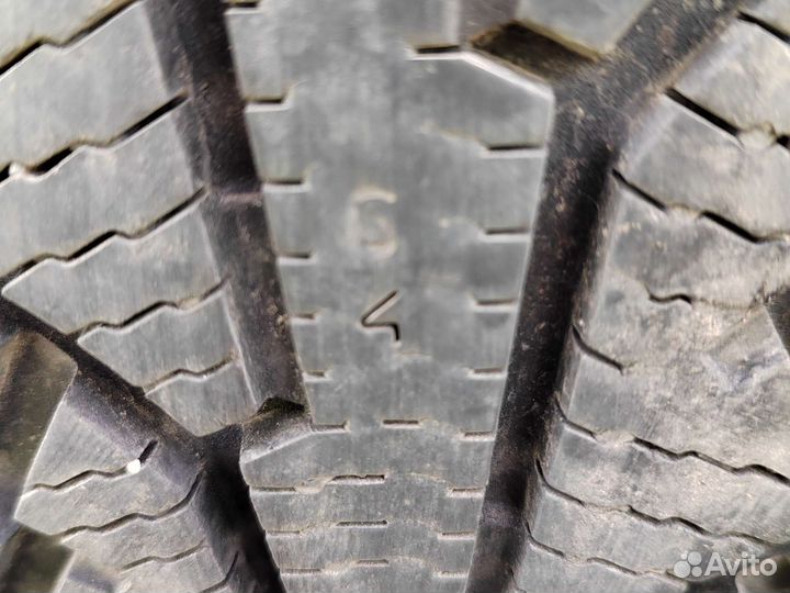 Nokian Tyres Nordman 5 SUV 215/65 R16