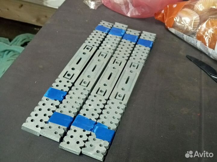 Уголки-10 штук