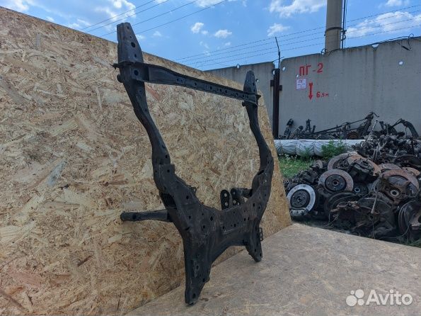 Подрамник передний Mazda 3 BM 2013г-2019г