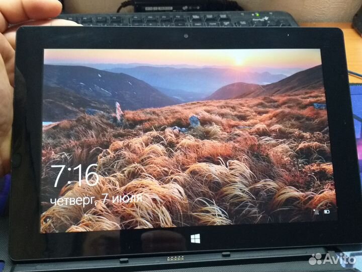 Планшет с клавиатурой Irbis TW48