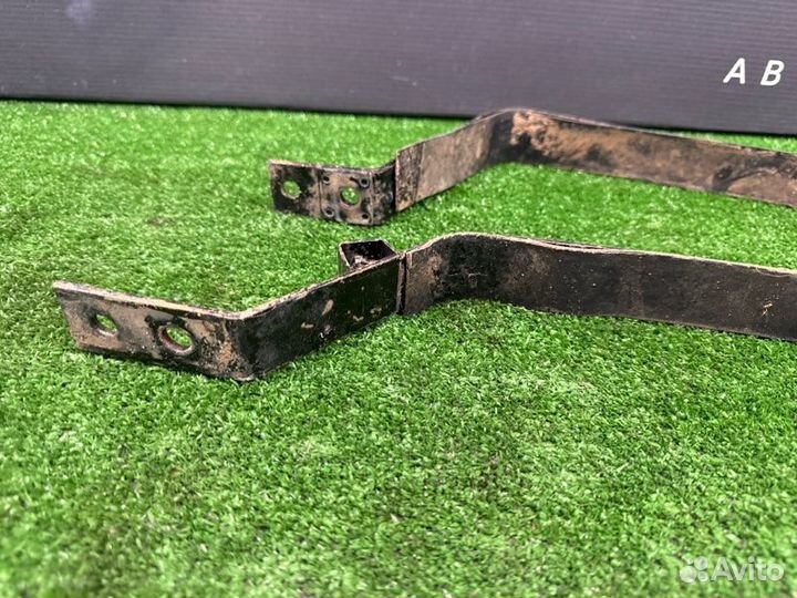 Лента крепления топливного бака Hyundai Tucson Jm