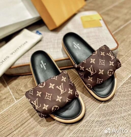 Шлепки женские louis vuitton