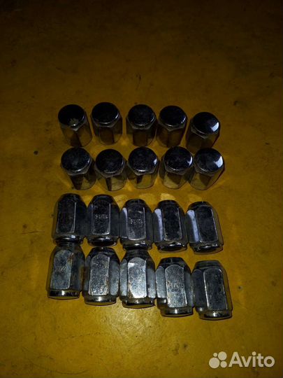 Гайки колесные