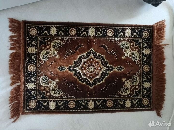 Дорожка/ковер напольные или на стену/кресло 77*46