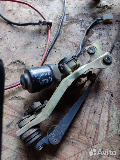 Механизм дворника передний на Оку