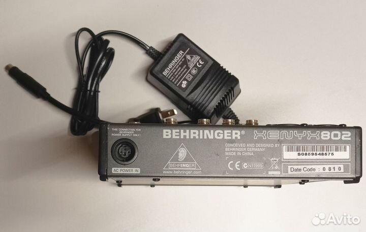 Микшерный пульт Behringer xenyx 802