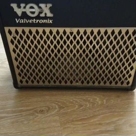 Гитарный ламповый комбоусилитель VOX valvetronix