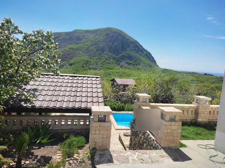 Дом 300 м² на участке 10 сот.