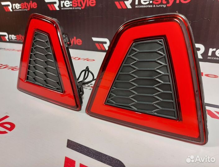 Катафоты Honda Fit с 2014 R1939