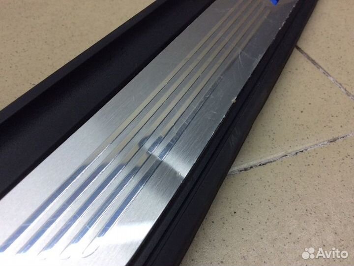 Накладка порога (внутренняя) передняя Bmw 6-Serie