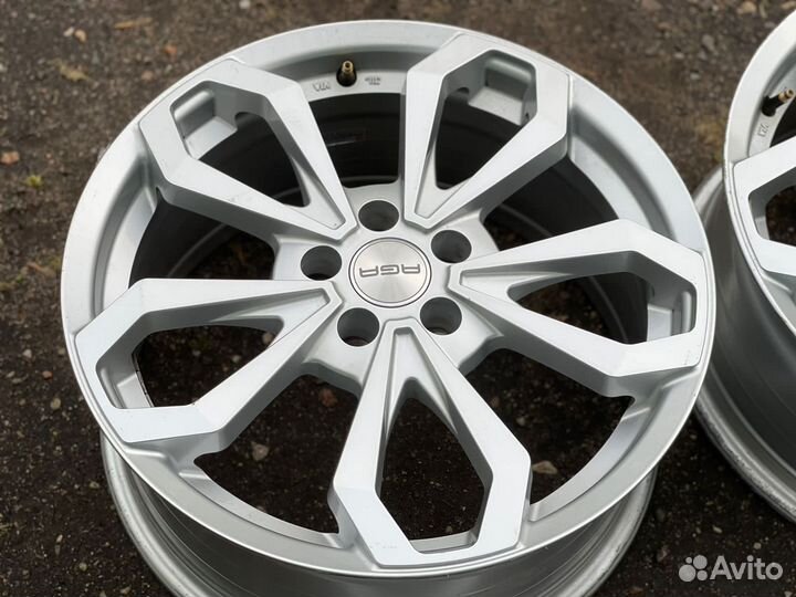 Стильные диски AGA Japan R18 5-108
