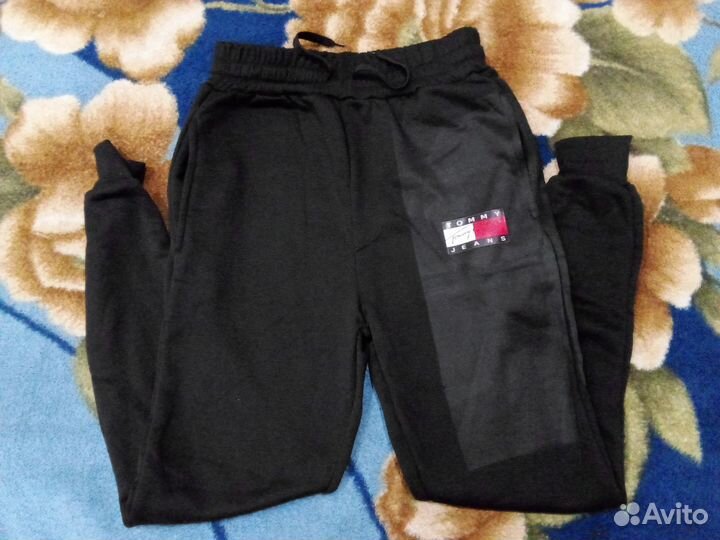 Утеплённый спортивный костюм новый