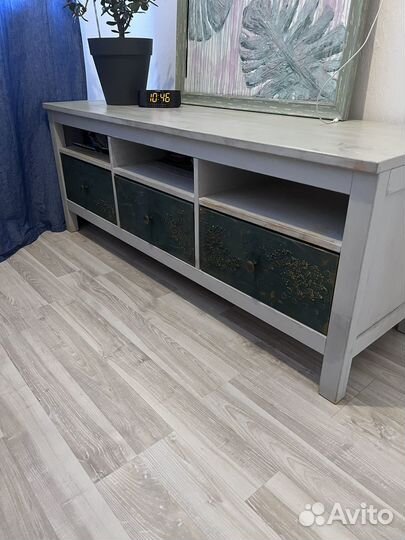 Тумба под телевизор