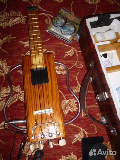 Укулеле с подключением