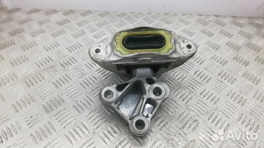 Подушка двигателя дизельная chevrolet cruze J300