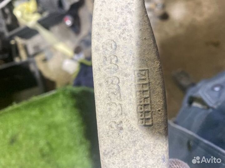 Рычаг подвески нижний передний левый Mercedes-Benz