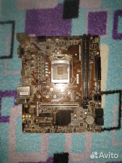 Материнская плата