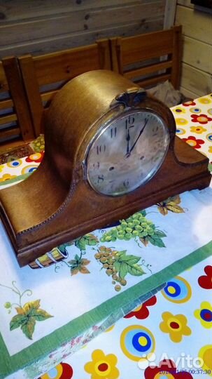 Старинные настольные часы с Вестминсерским боем