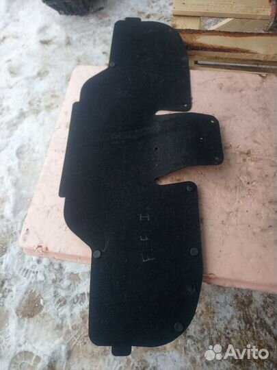 Обшивка багажника Ford Focus 1