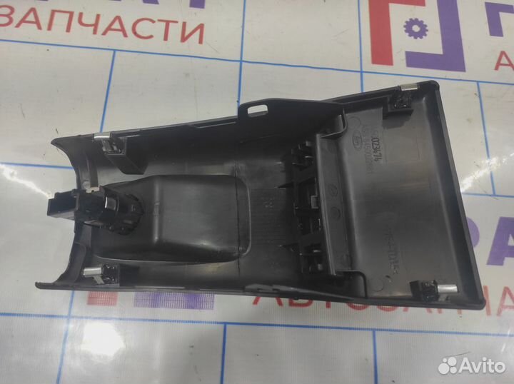 Накладка консоли задняя LADA X-Ray Cross 845002347