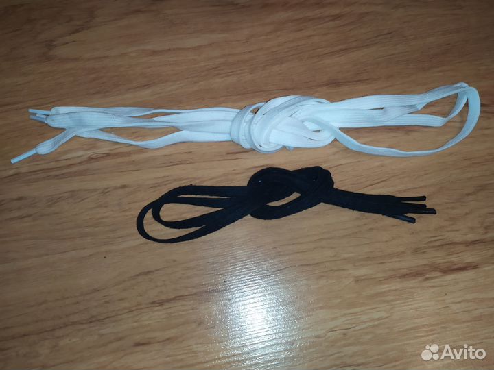 Шнурки новые для обуви белые и черные 4 пары