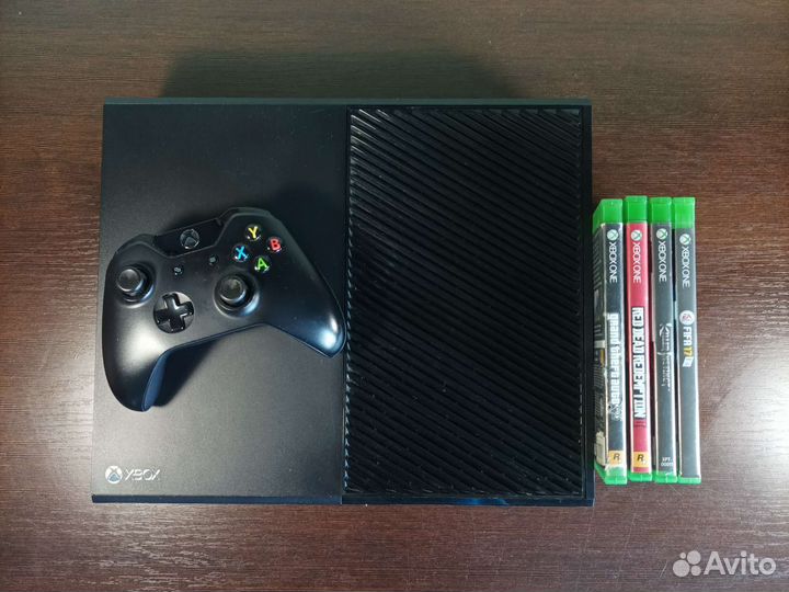 Xbox One 512 гб