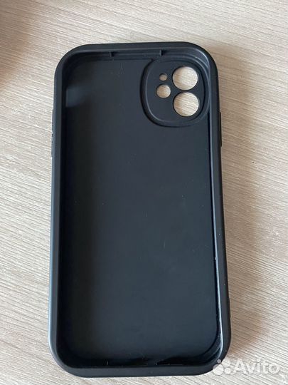 Чехол на iPhone 11
