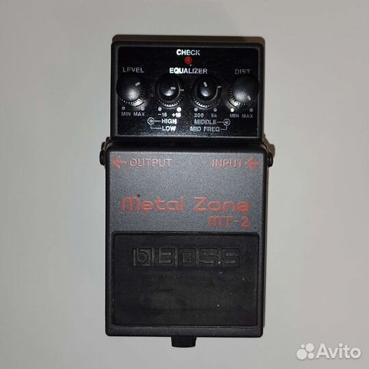 Distortion педаль гитарная Boss Metal Zone