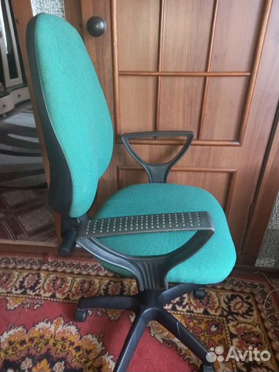 Компьютерное кресло с доставкой