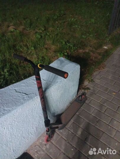 Продам самокат в нормальном состаяние