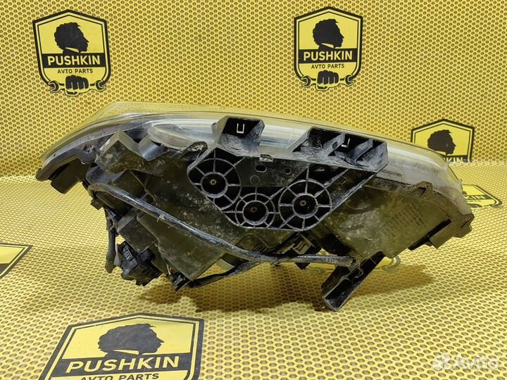 Фара правая Nissan X-Trail