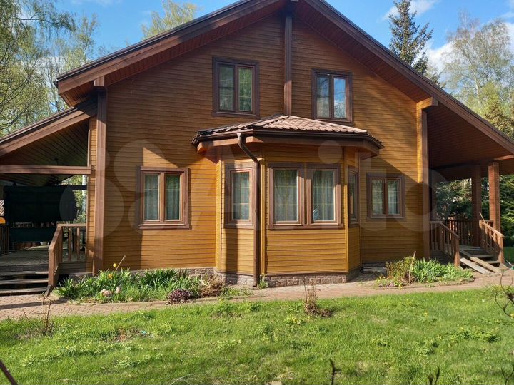 Дом 224,5 м² на участке 20 сот.
