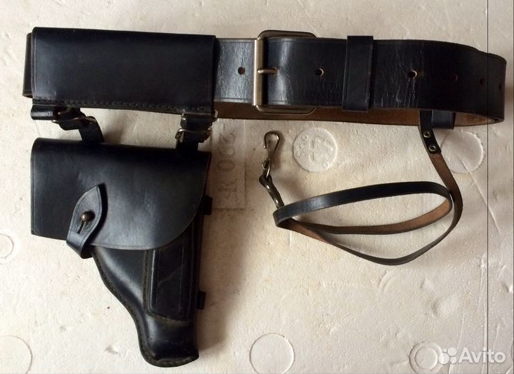 Ремень и кокарда