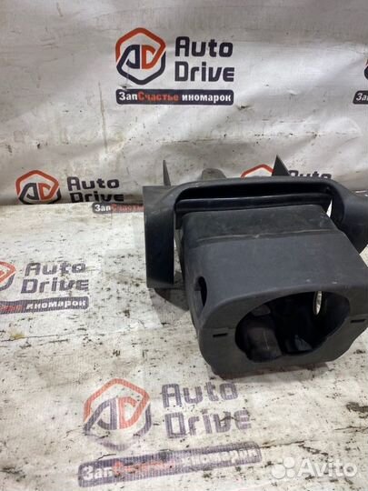 Кожух рулевой колонки Ford Fusion 1 1.4 2008