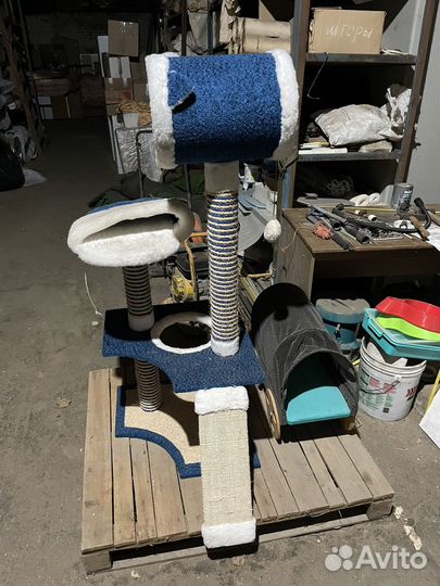 Домик для кошки с когтеточкой