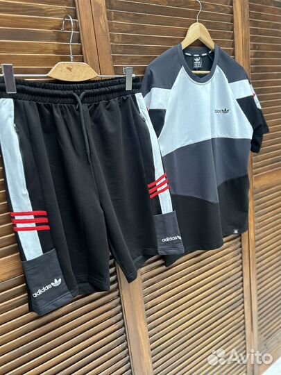 Спортивный костюм шорты и футболка adidas