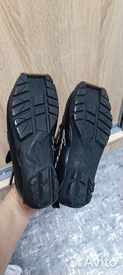 Ботинки лыжные детские 33 размер