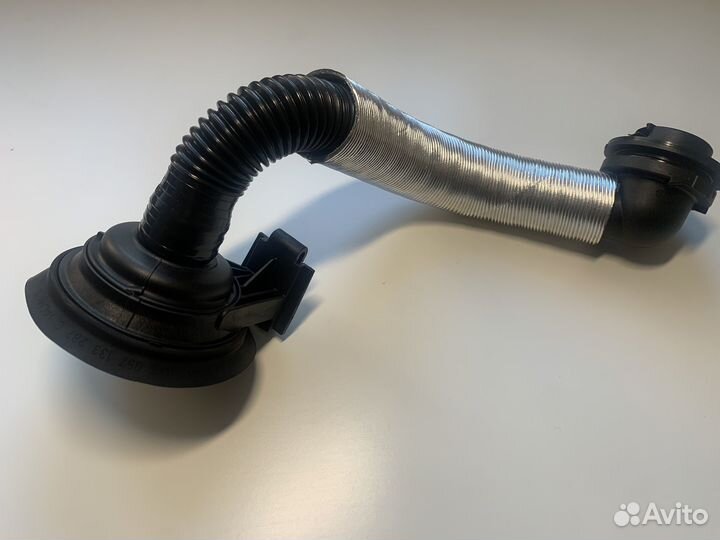 Патрубок маслозаливной горловины Порше VAG