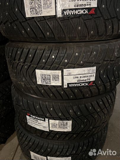 Yokohama IceGuard Stud IG65 235/45 R18 98T