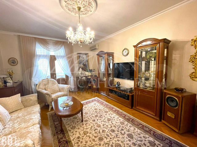 3-к. квартира, 75 м², 3/3 эт.