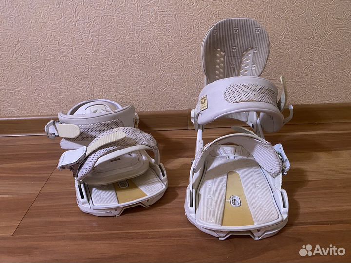 Крепления для сноуборда union