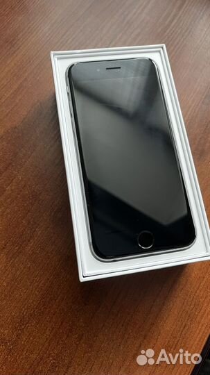 Телефон iPhone 6s