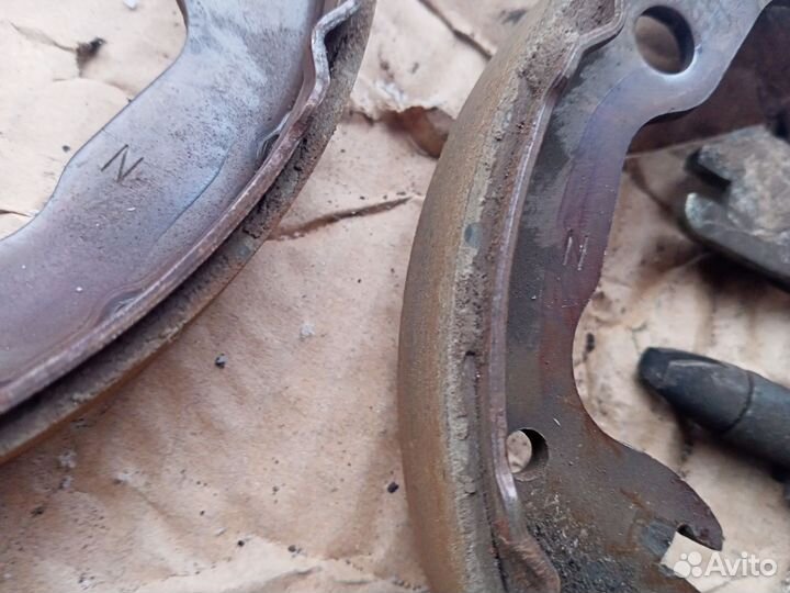 Задний тормоз Тойота Раф4 4